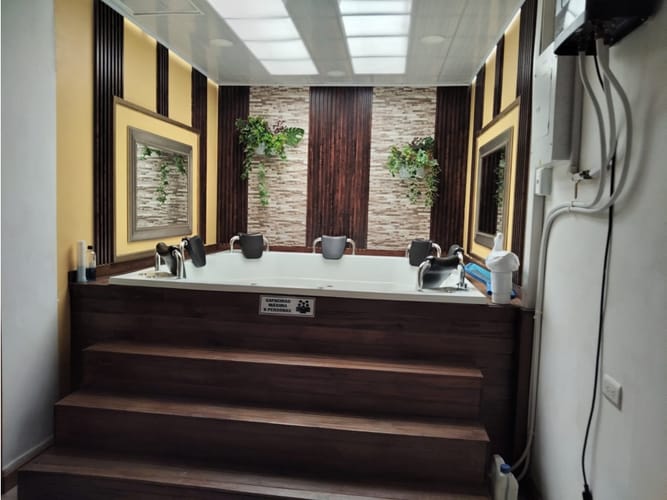 Casa de 6 alcobas en venta en Laureles, Medellín, 250 m² · foto 19 de 24