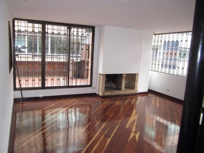 Apartamento de 1 alcoba en venta en Chicó Reservado, Bogotá, 82 m² · foto 5 de 24