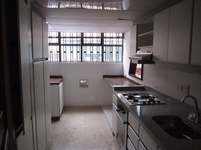 Apartamento de 1 alcoba en venta en Chicó Reservado, Bogotá, 82 m² · foto 6 de 24