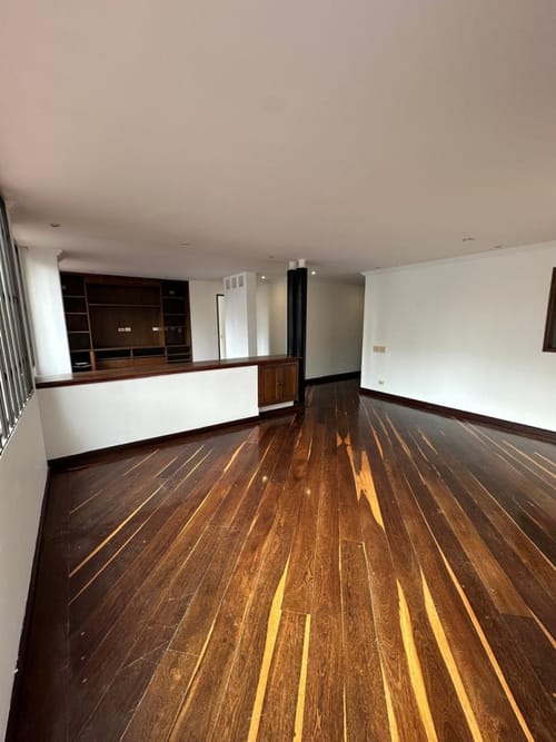 Apartamento de 1 alcoba en venta en Chicó Reservado, Bogotá, 82 m² · foto 13 de 24