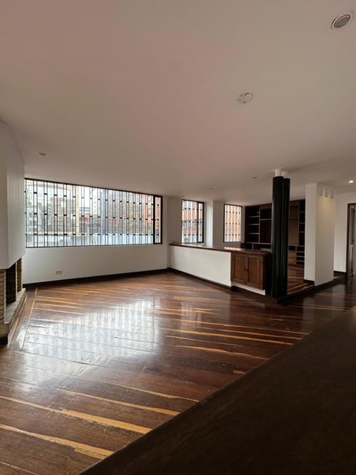 Apartamento de 1 alcoba en venta en Chicó Reservado, Bogotá, 82 m² · foto 15 de 24