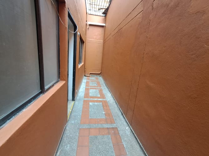 Local en arriendo en La America, Medellín, 180 m² · foto 3 de 10