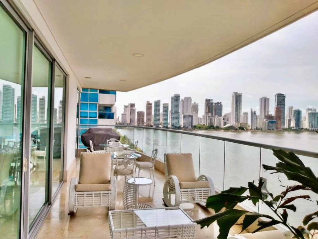 Apartamento en venta en Castillogrande, Cartagena · foto 2 de 16