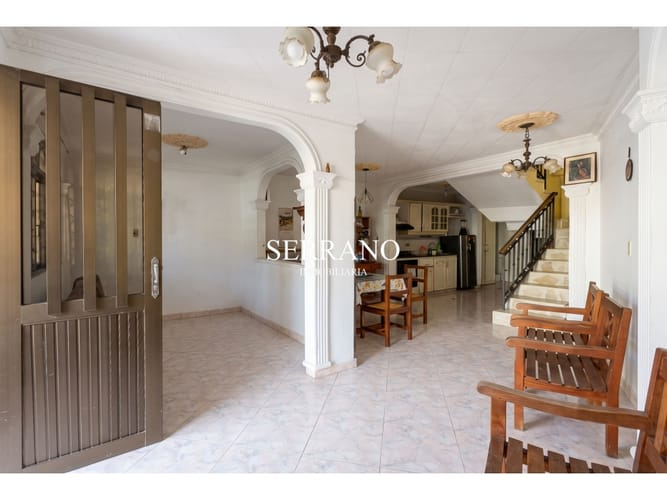 Apartamento de 4 alcobas en venta en Granjas De Provenza, Bucaramanga, 180 m² · foto 2 de 12