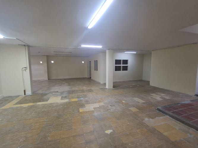 Local en arriendo en La Floresta, Medellín, 330 m² · foto 8 de 14