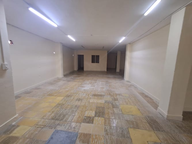 Local en arriendo en La Floresta, Medellín, 330 m² · foto 9 de 14
