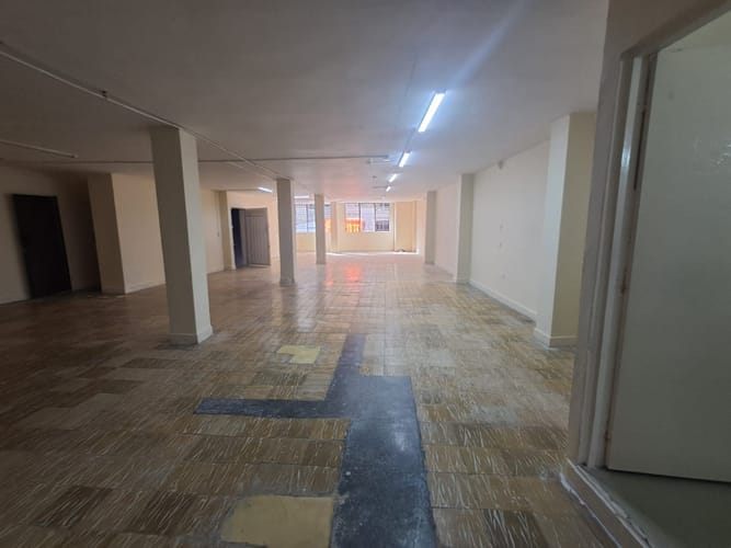 Local en arriendo en La Floresta, Medellín, 330 m² · foto 14 de 14