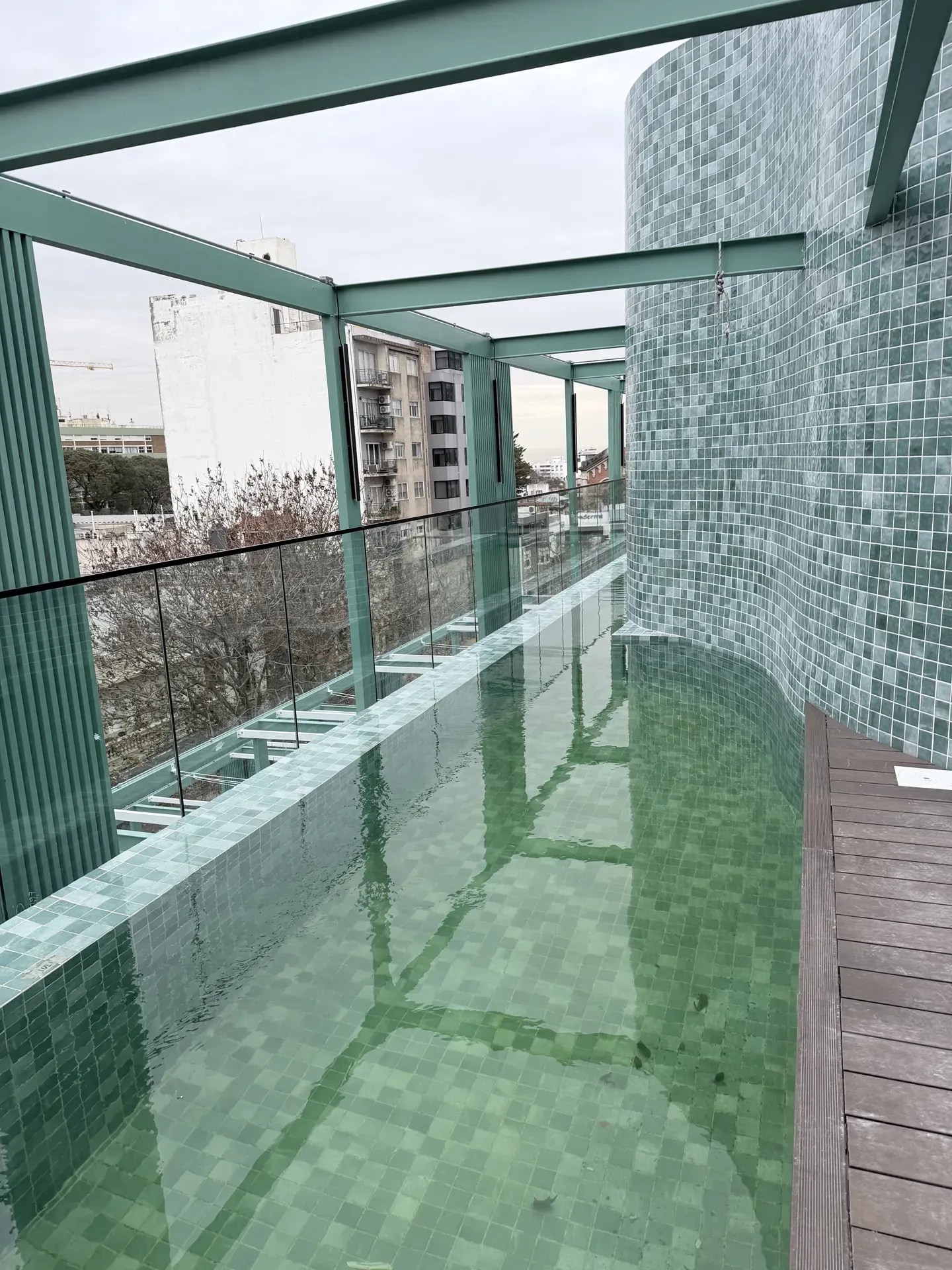 ALQUILER PH 1 DORMITORIO CON PATIO, PARRILLERO PISCINA Y GARAJE PUNTA CARRETAS · Foto 10