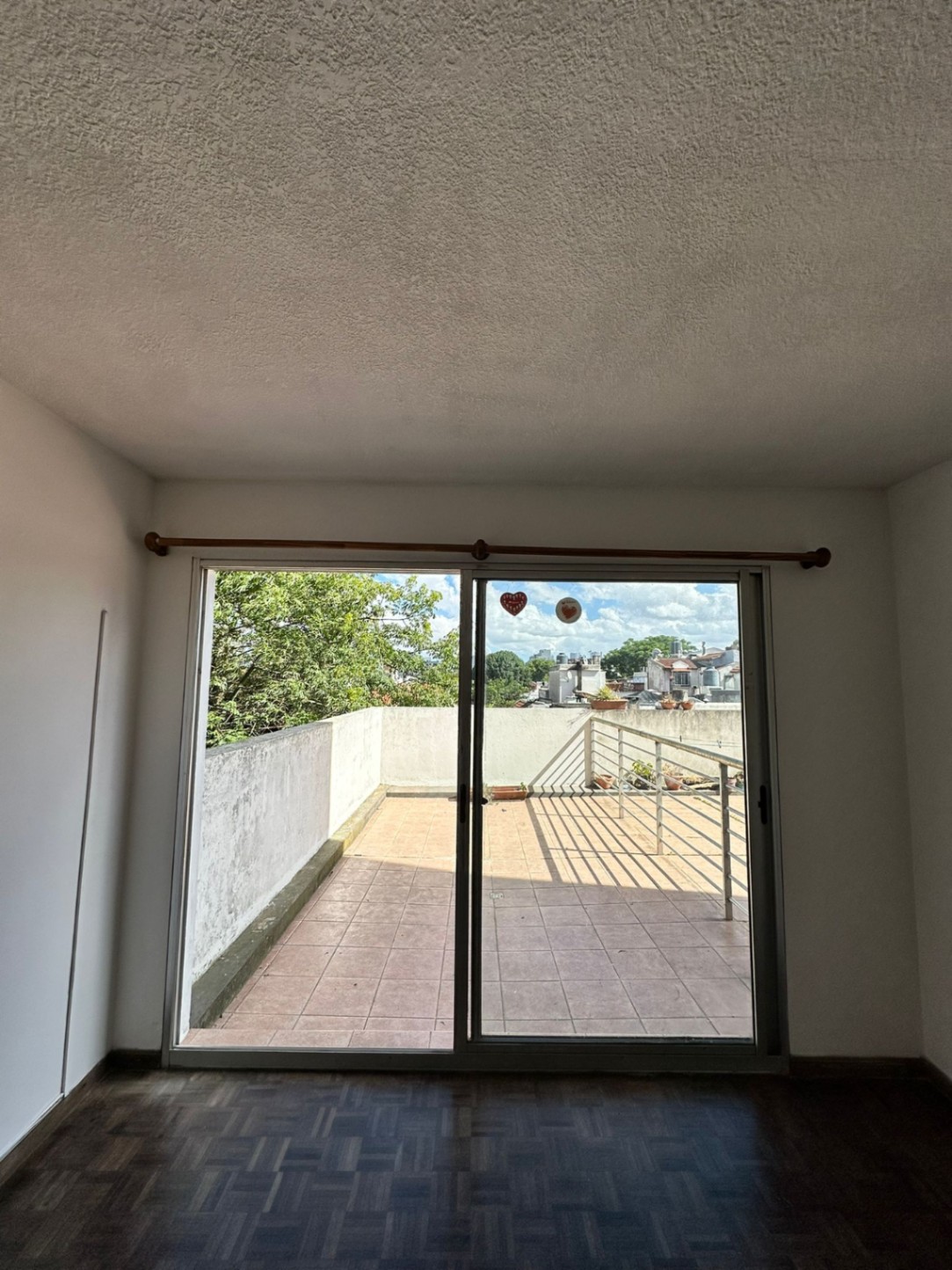ALQUILER MONOAMBIENTE VIVIENDA / OFICINA + BALCON A PASOS DE WTC - POCITOS. · Foto 11