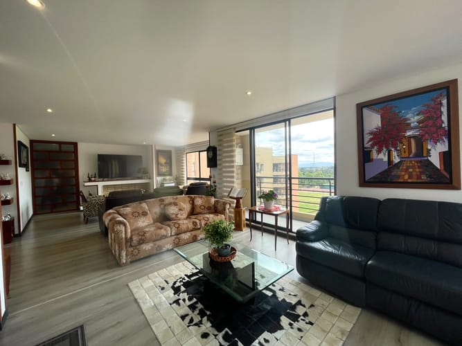 Apartamento en venta en Laura Vicuña, Chía · foto 2 de 24