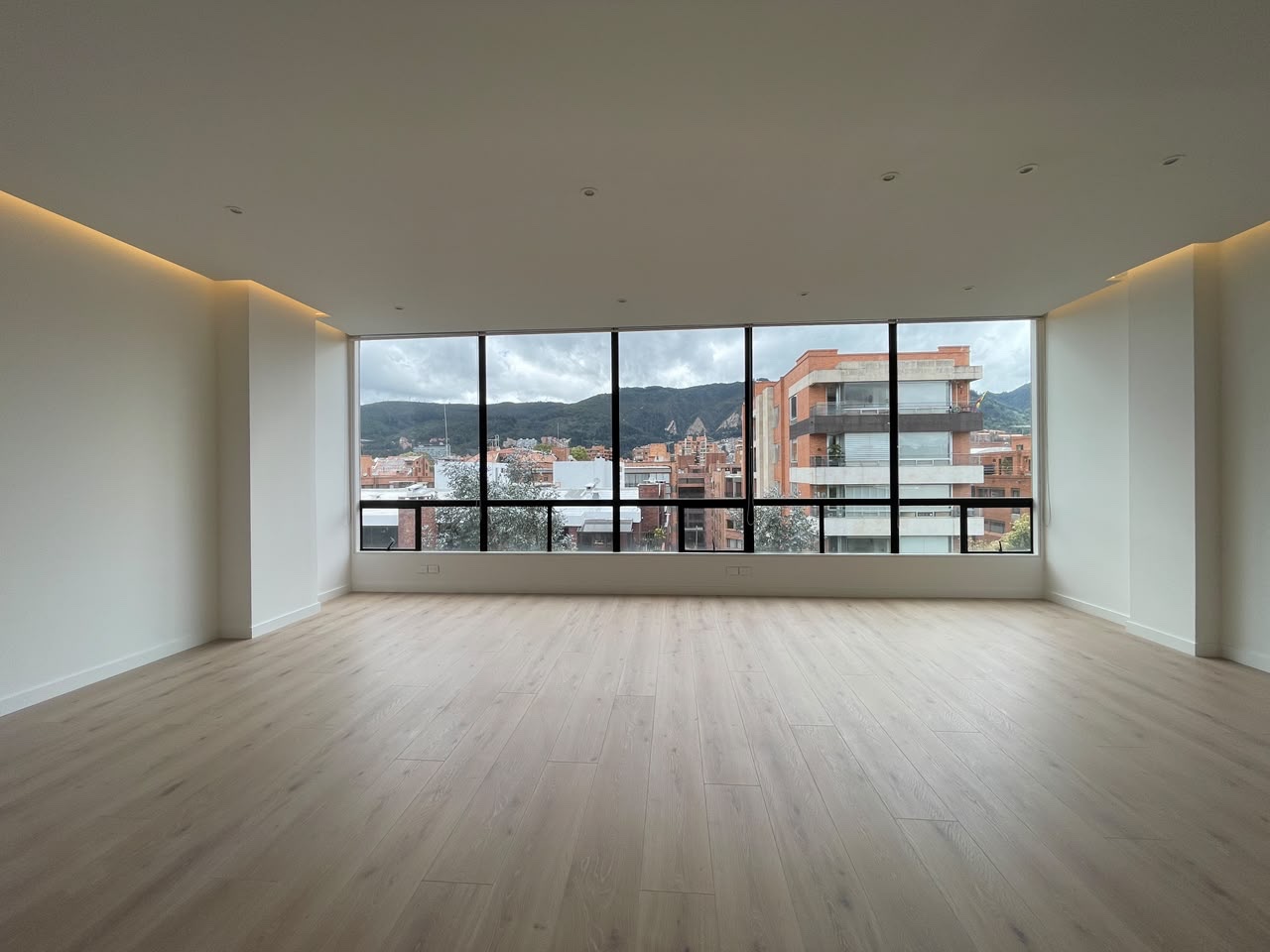 Apartamento en venta en La Carolina, Bogotá · foto 6 de 24