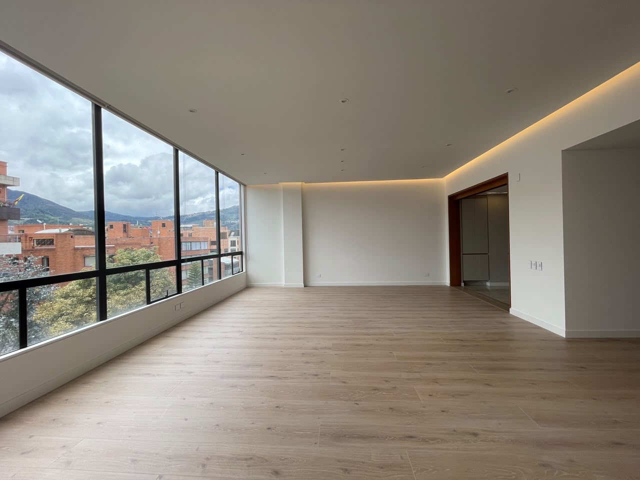Apartamento en venta en La Carolina, Bogotá · foto 4 de 24
