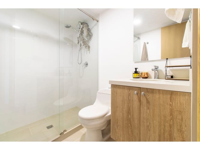 Apartamento de 3 alcobas en arriendo en La Aguacatala, Medellín, 180 m² · foto 9 de 24