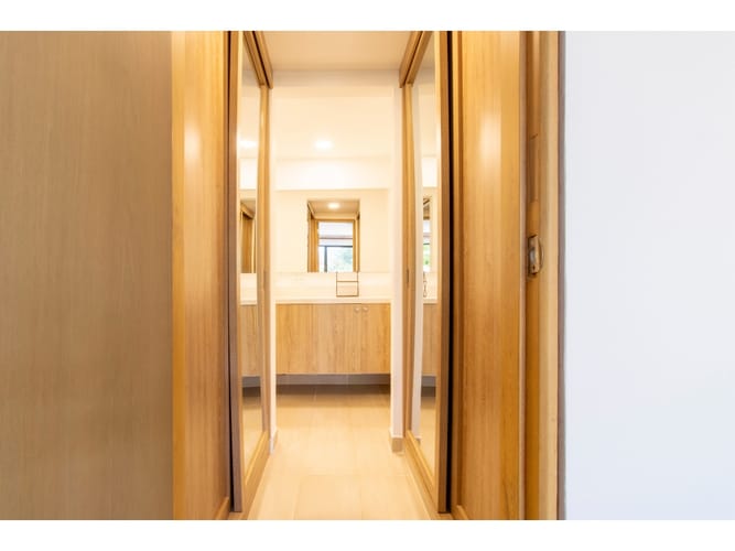 Apartamento de 3 alcobas en arriendo en La Aguacatala, Medellín, 180 m² · foto 18 de 24