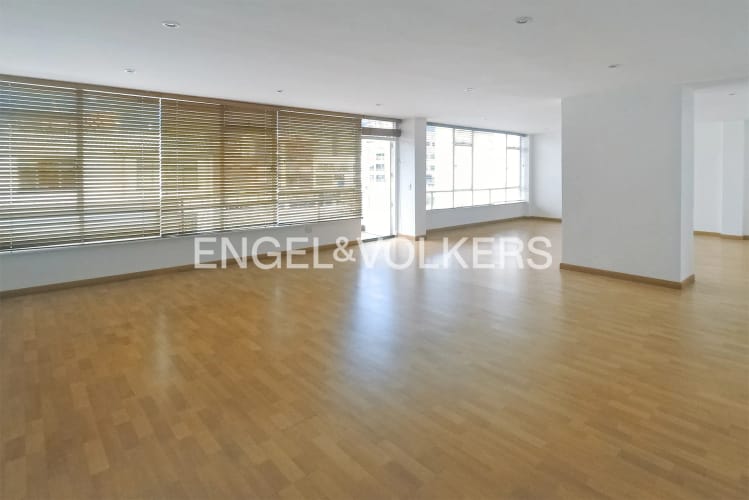 Apartamento de 3 alcobas en venta en Antiguo Country, Bogotá, 189 m² · foto 2 de 14