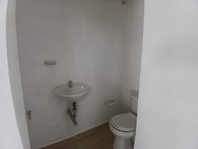 Local en arriendo en La Palma, Medellín, 35 m² · foto 2 de 4