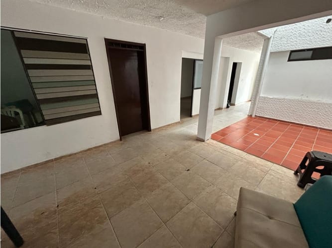 Casa de 17 alcobas en arriendo en Casco Antiguo - Floridablanca, Floridablanca, 165 m² · foto 3 de 24