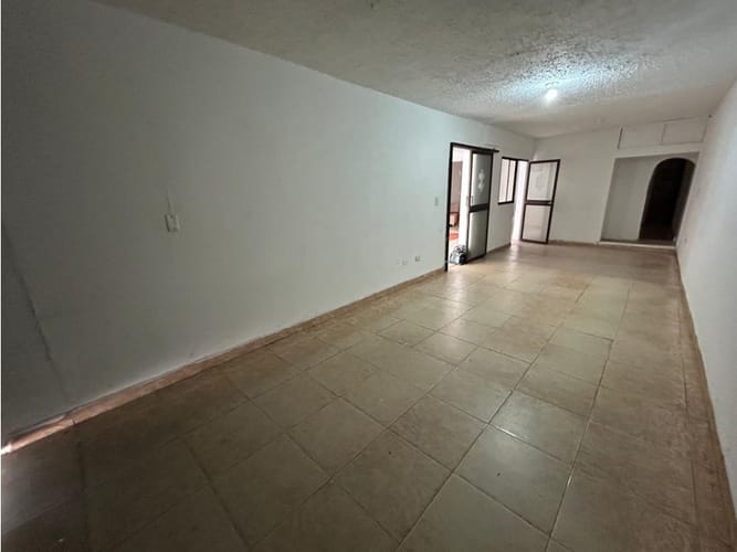 Casa de 17 alcobas en arriendo en Casco Antiguo - Floridablanca, Floridablanca, 165 m² · foto 8 de 24