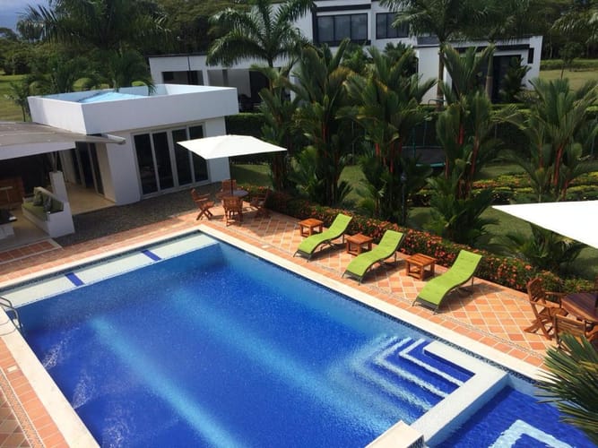 Casa de 6 alcobas en arriendo en Apiay, Villavicencio, 1424 m² · foto 9 de 16