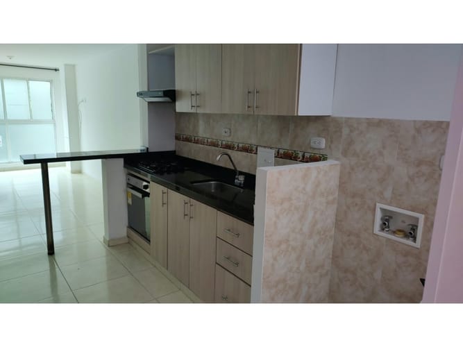 Apartamento de 3 alcobas en venta en Carrizal Campestre, Girón, 52 m² · foto 2 de 8