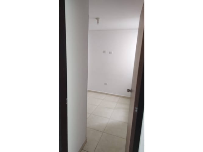 Apartamento de 3 alcobas en venta en Carrizal Campestre, Girón, 52 m² · foto 7 de 8