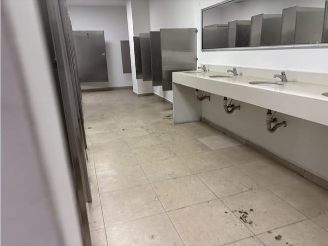 Local en venta en Zona Industrial No. 2, Itagüí, 4700 m² · foto 9 de 9