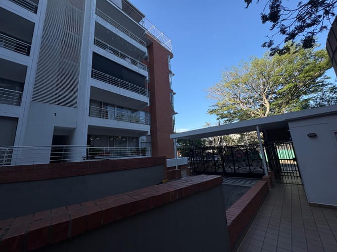 Apartamento de 3 alcobas en venta en Ciudad Jardin, Cali, 147 m² · foto 5 de 24