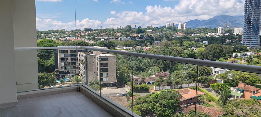 Apartamento de 3 alcobas en venta en Ciudad Jardin, Cali, 147 m² · foto 6 de 24