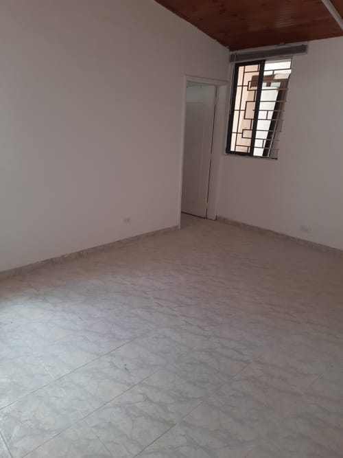 Casa de 4 alcobas en venta en Vipasa, Cali, 264 m² · foto 8 de 16