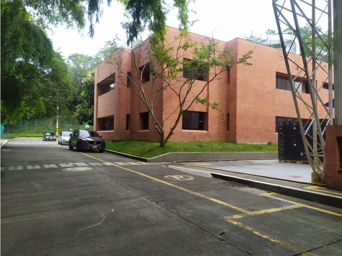 Oficina en arriendo en Mercasa, Pereira, 369 m² · foto 7 de 24