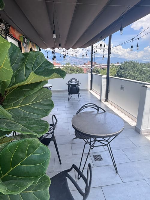 Edificio en arriendo en Belén, Medellín, 800 m² · foto 12 de 16