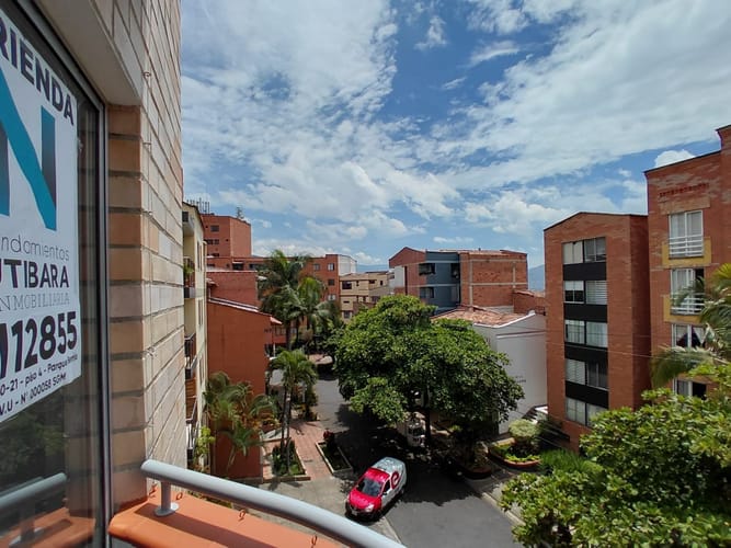 Apartamento de 3 alcobas en arriendo en Belén Las Mercedes, Medellín, 105 m² · foto 22 de 24