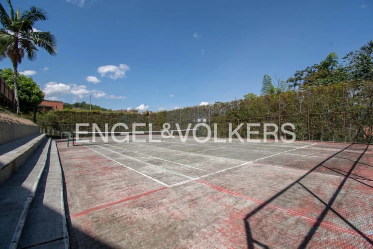 Casa de 3 alcobas en venta en Loma Del Chocho, Envigado, 208 m² · foto 22 de 24
