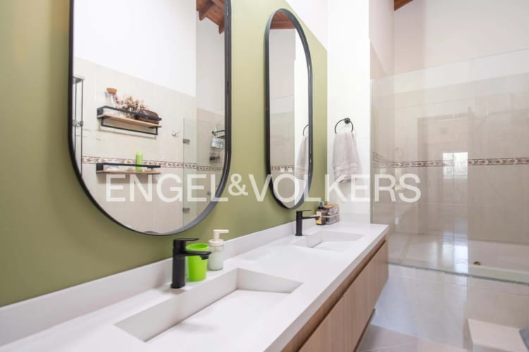 Casa de 3 alcobas en venta en Loma Del Chocho, Envigado, 208 m² · foto 13 de 24