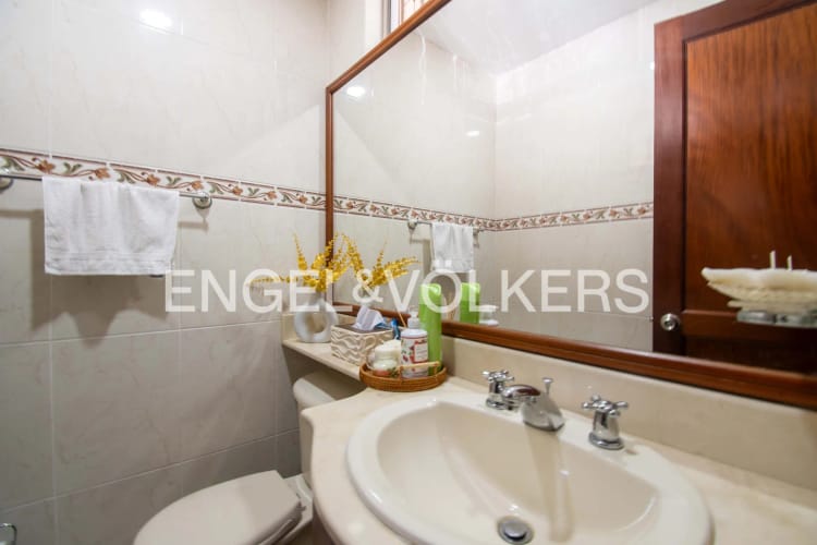 Casa de 3 alcobas en venta en Loma Del Chocho, Envigado, 208 m² · foto 10 de 24