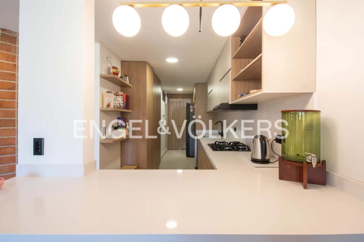 Casa de 3 alcobas en venta en Loma Del Chocho, Envigado, 208 m² · foto 9 de 24