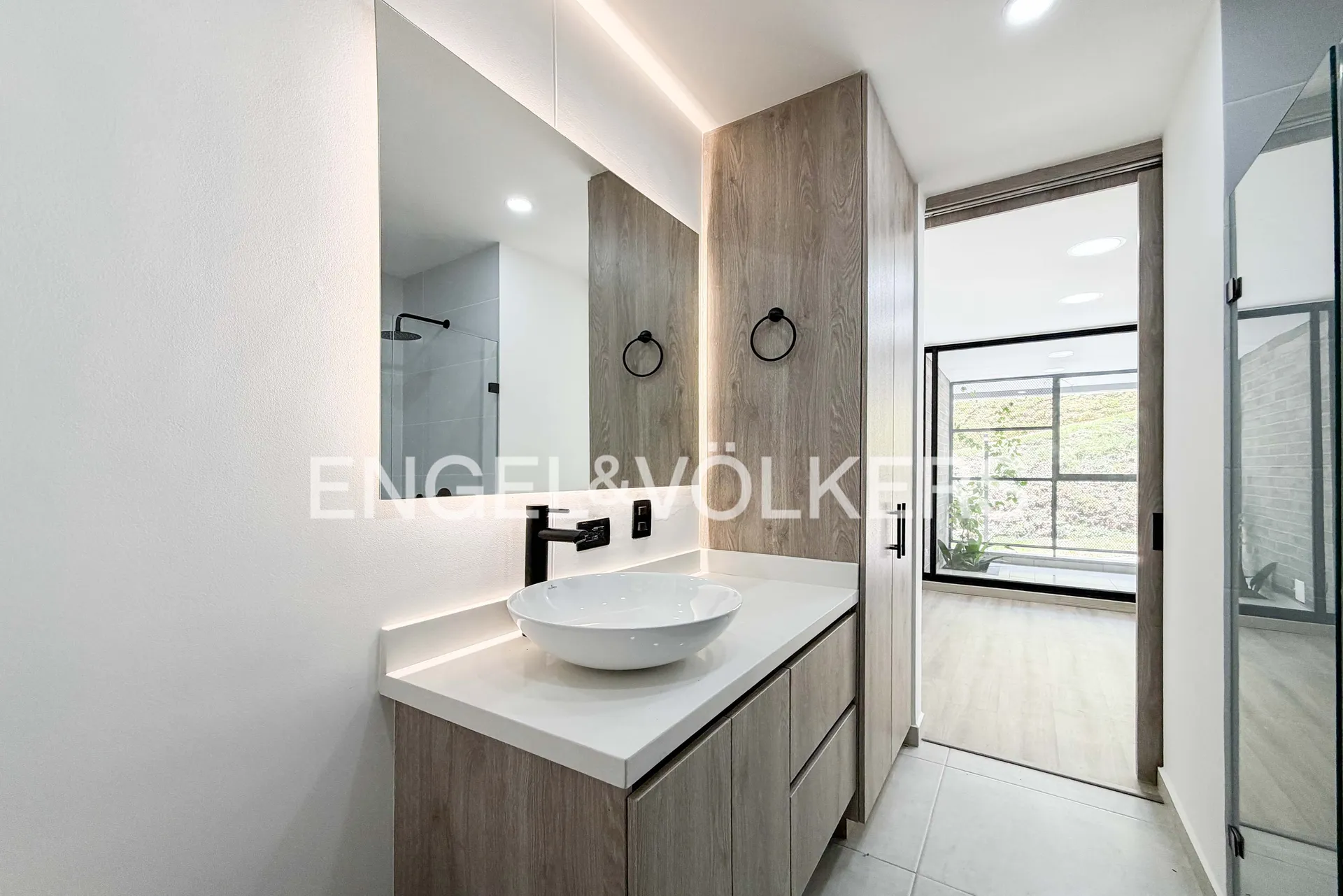 Apartamento en venta en Loma De Las Brujas, Envigado · foto 9 de 11