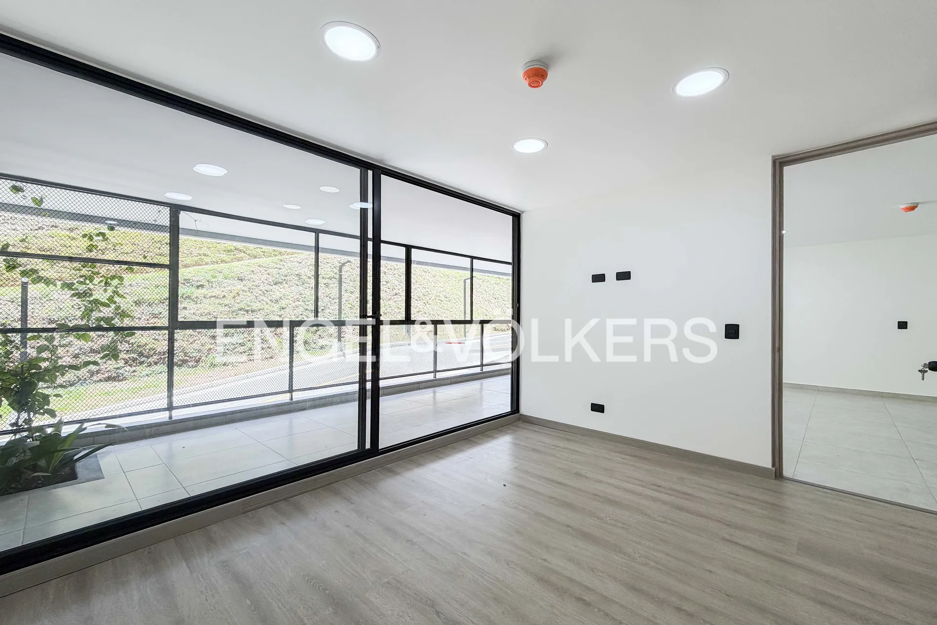 Apartamento en venta en Loma De Las Brujas, Envigado · foto 7 de 11