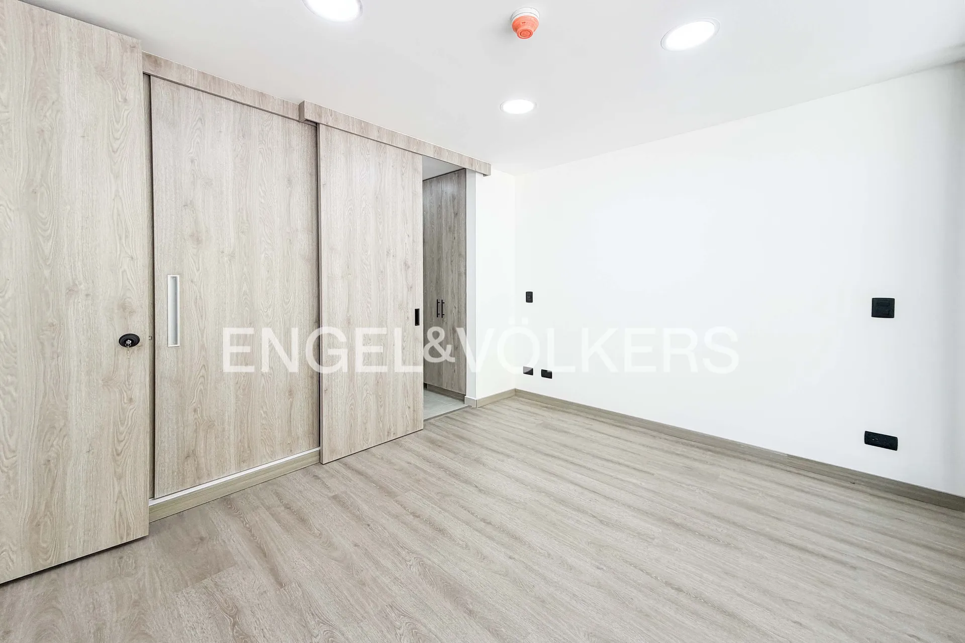 Apartamento en venta en Loma De Las Brujas, Envigado · foto 6 de 11