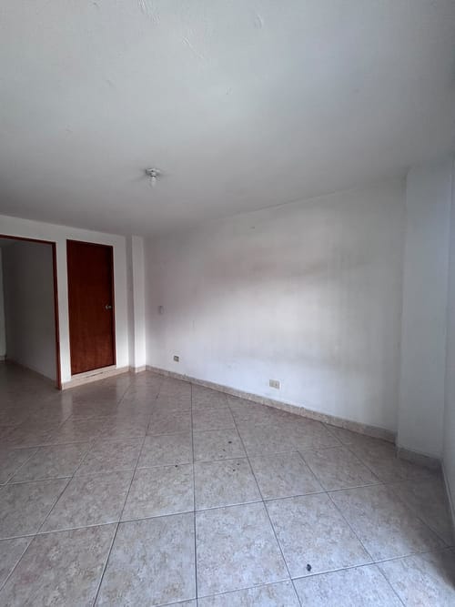 Edificio en arriendo en Laureles, Medellín, 1000 m² · foto 10 de 18