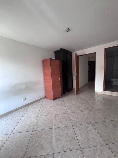 Edificio en arriendo en Laureles, Medellín, 1000 m² · foto 4 de 18