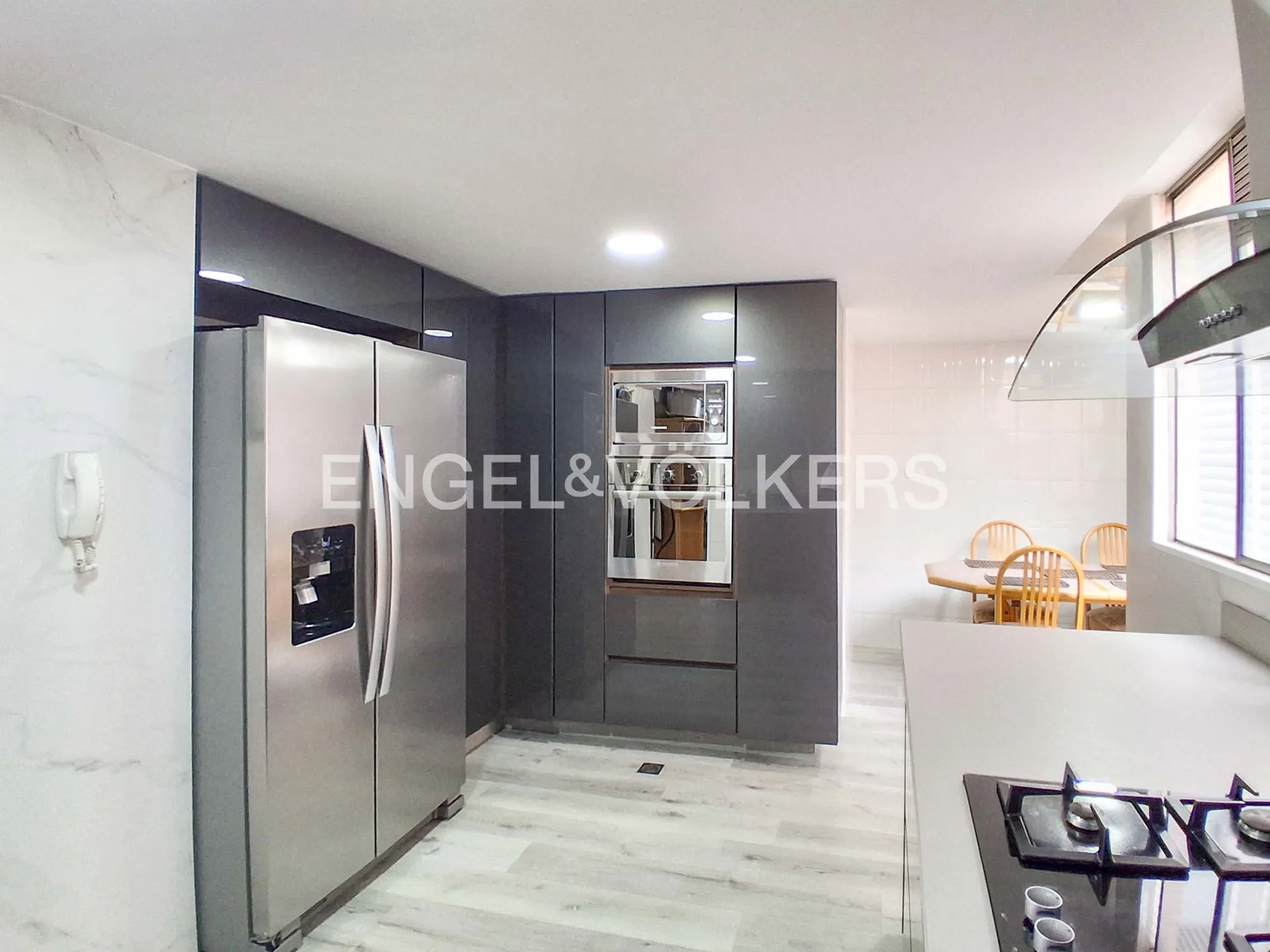 Apartamento en venta en Lagos De Cordoba, Bogotá · foto 6 de 20