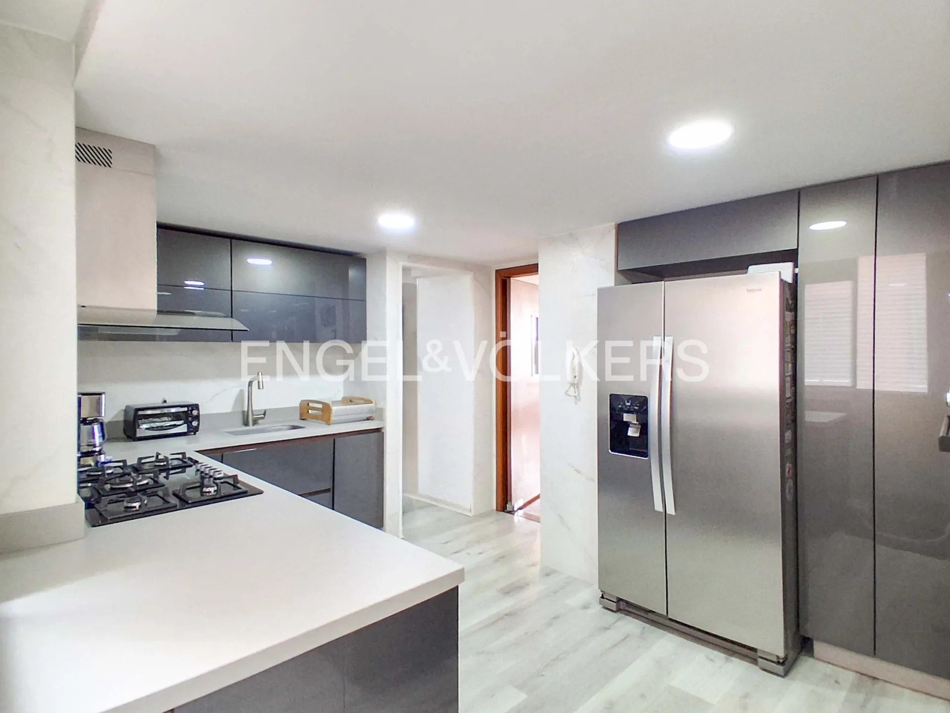 Apartamento en venta en Lagos De Cordoba, Bogotá · foto 5 de 20