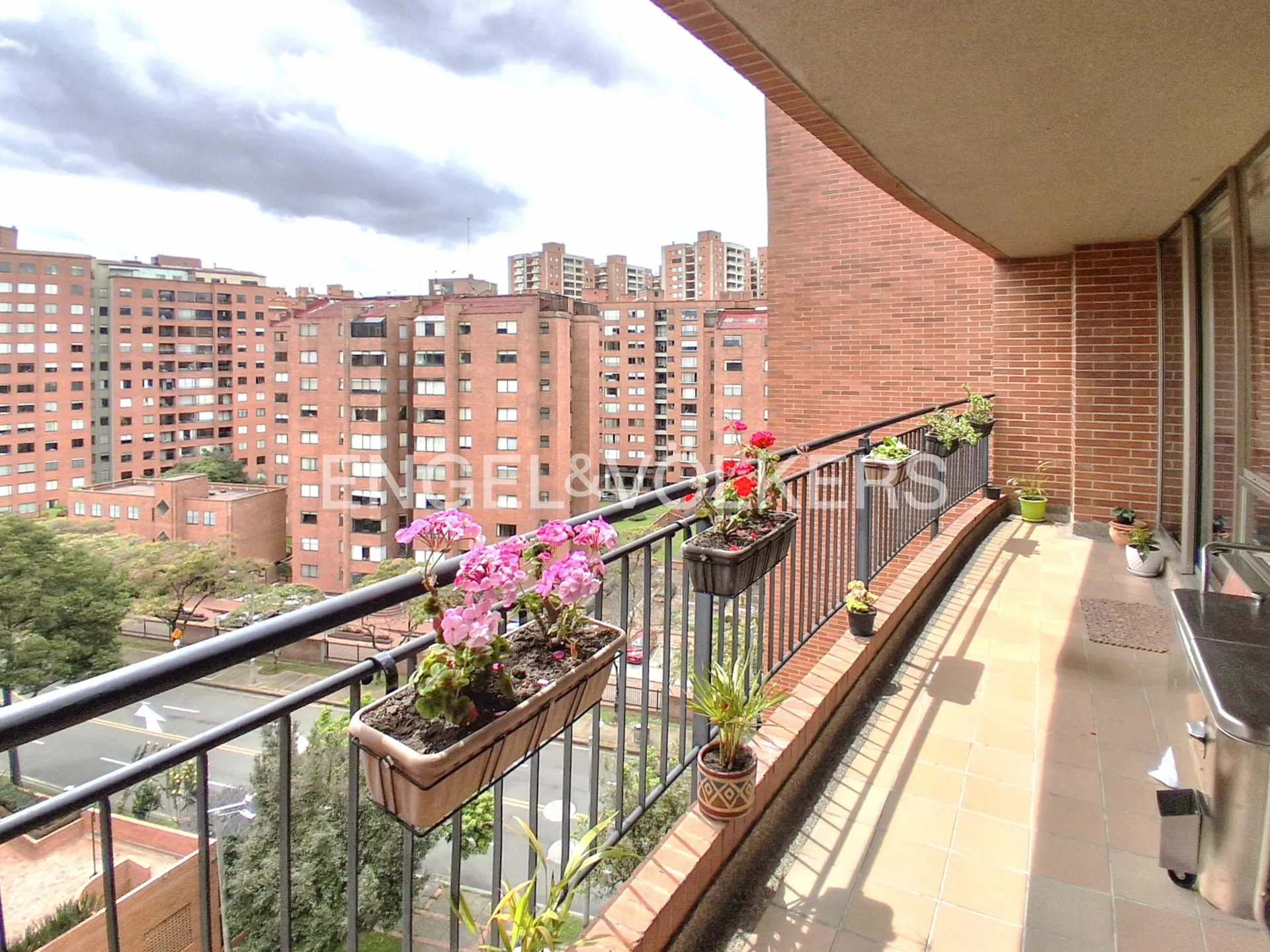 Apartamento en venta en Lagos De Cordoba, Bogotá · foto 3 de 20