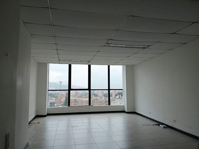 Oficina en arriendo en Laureles, Medellín, 45 m² · foto 6 de 13