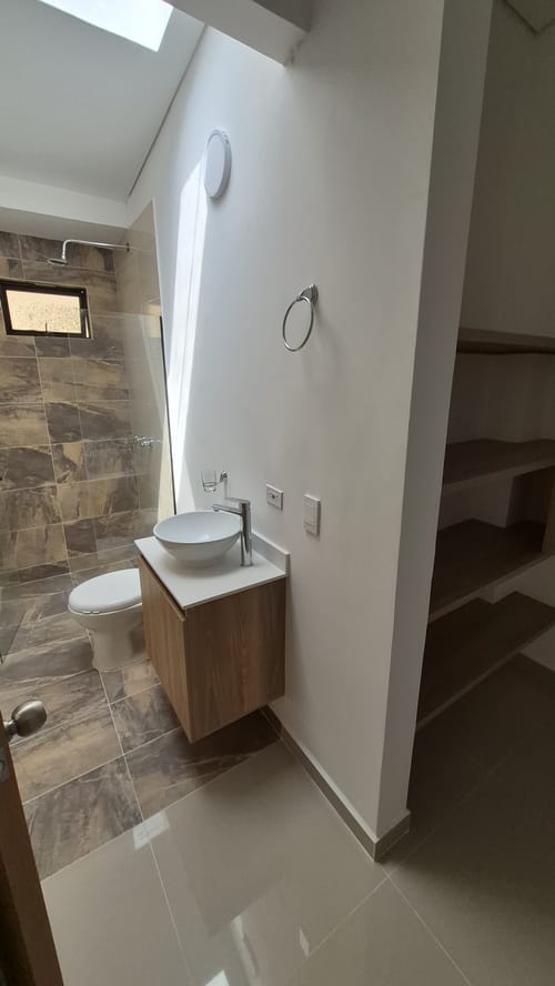 Apartamento de 3 alcobas en venta en Calle Larga, Medellín, 125 m² · foto 7 de 12