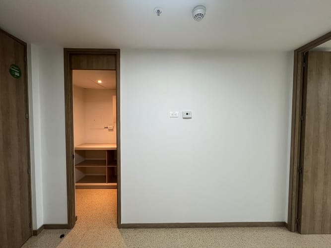 Consultorio en arriendo en El Tesoro, Medellín, 35 m² · foto 8 de 9