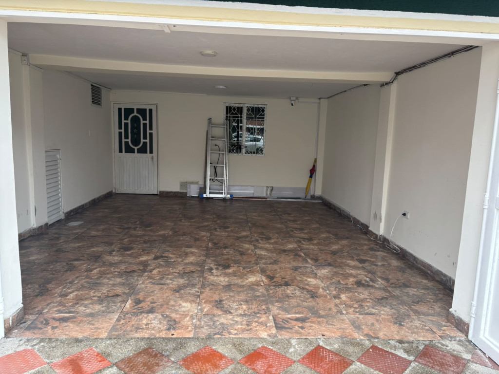 Casa en venta en Catalina, Bogotá · foto 3 de 24