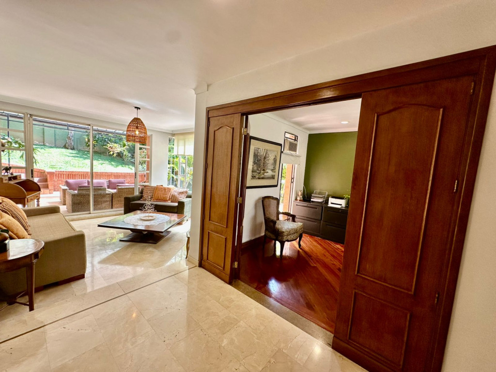 Casa en arriendo en El Poblado, Medellín · foto 15 de 24