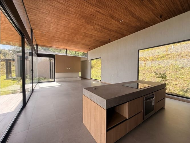 Casa de 3 alcobas en venta en Pantanillo, El Retiro, 261 m² · foto 16 de 23
